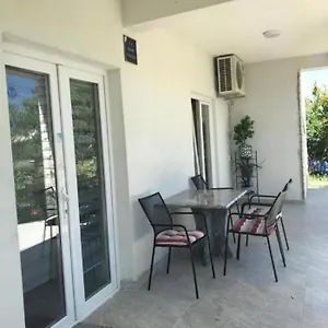 Apartament Dobric